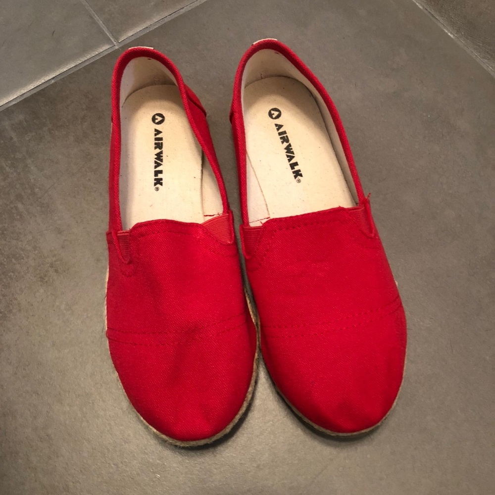 Airwalk Red Canvas Shoes